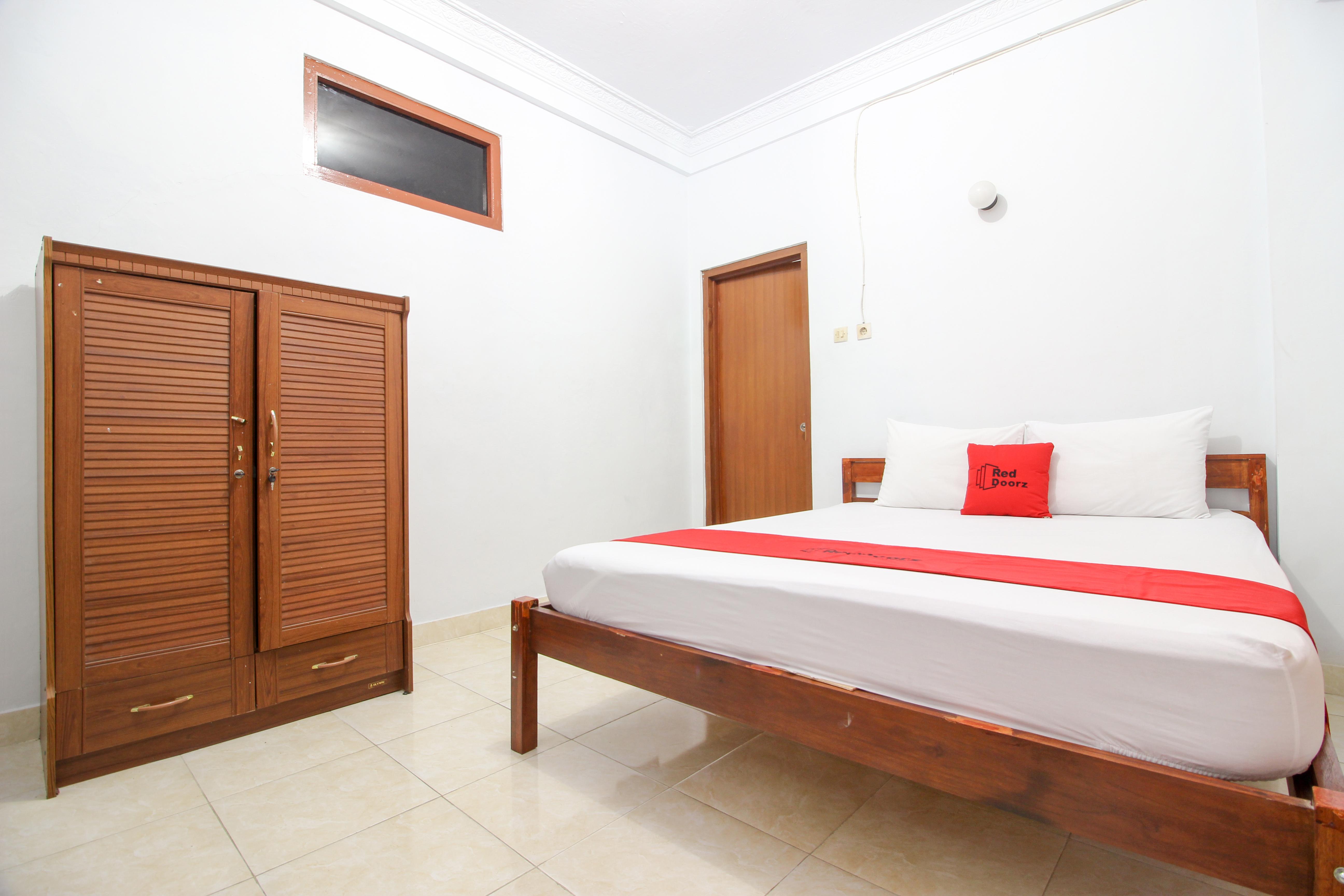 Reddoorz Plus Near Alun Alun Selatan Yogyakarta Exterior photo