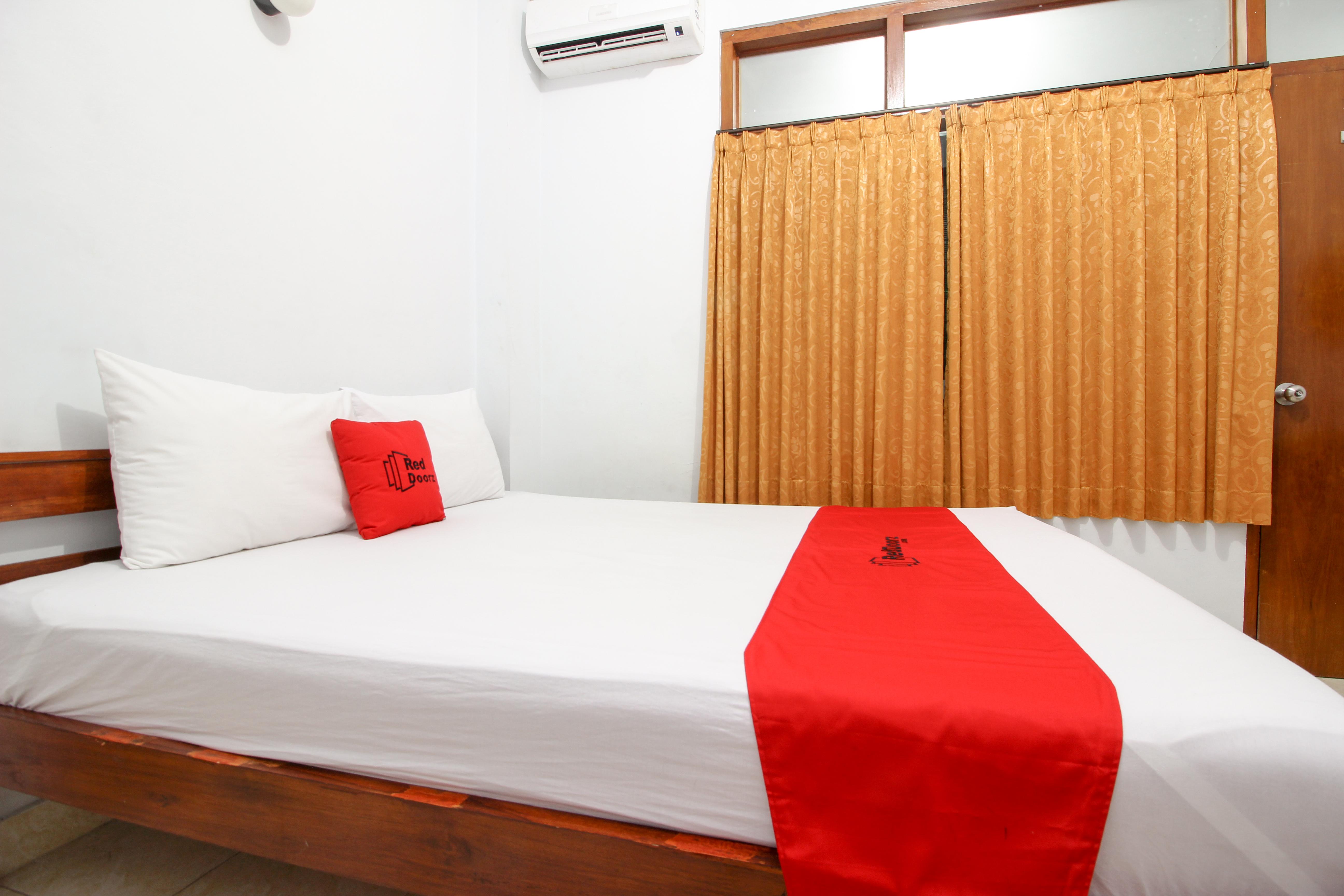 Reddoorz Plus Near Alun Alun Selatan Yogyakarta Exterior photo